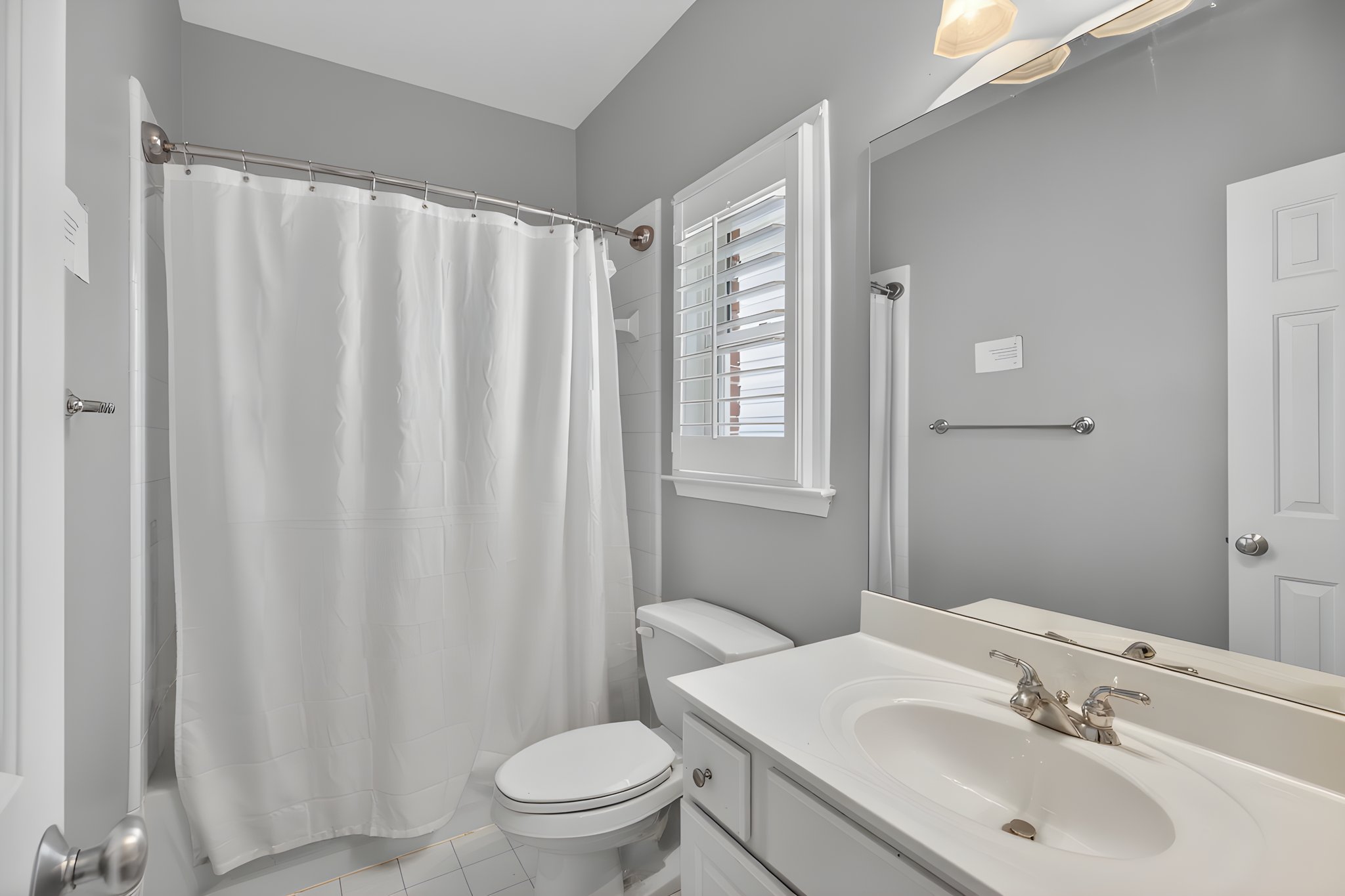 mppmedia1354erockspringsrdne27 furniture removed.jpeg