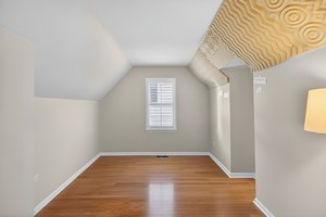 mppmedia1354erockspringsrdne37 furniture removed.jpeg