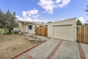 13540 Mt Shasta St_30