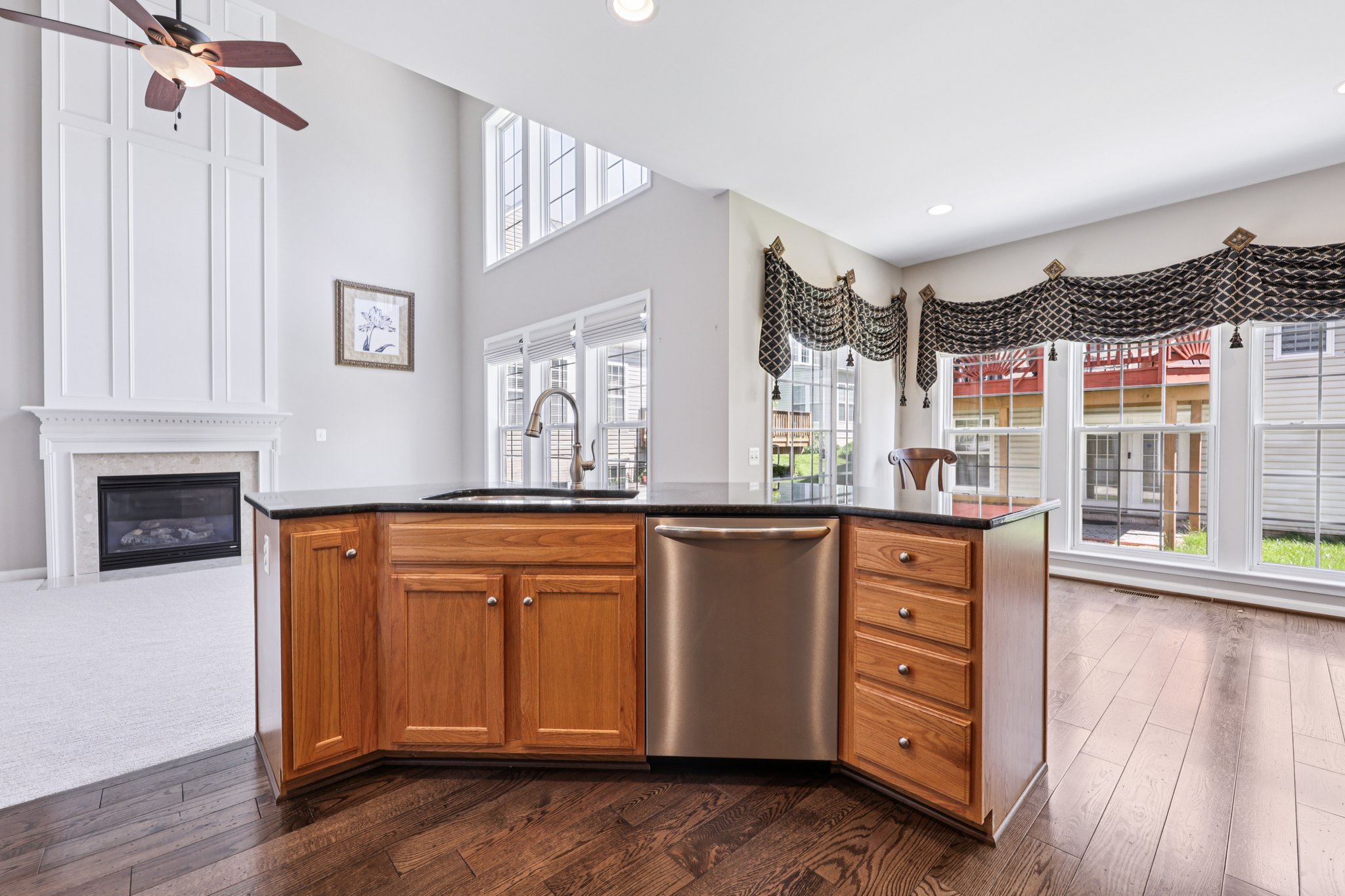 Ann Grigsby Cir-0306-012.jpg