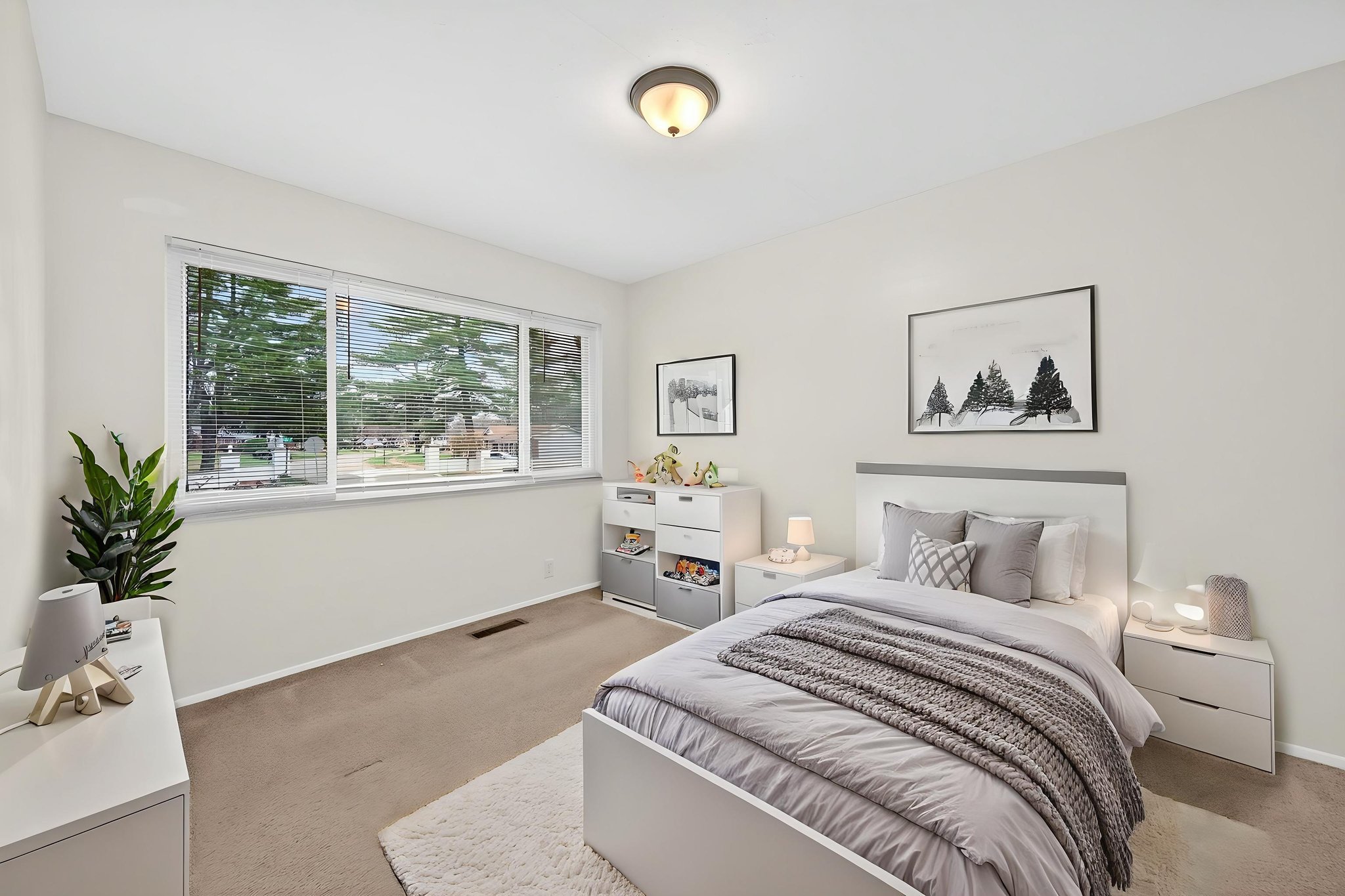 AJP_2319 virtually staged.jpeg