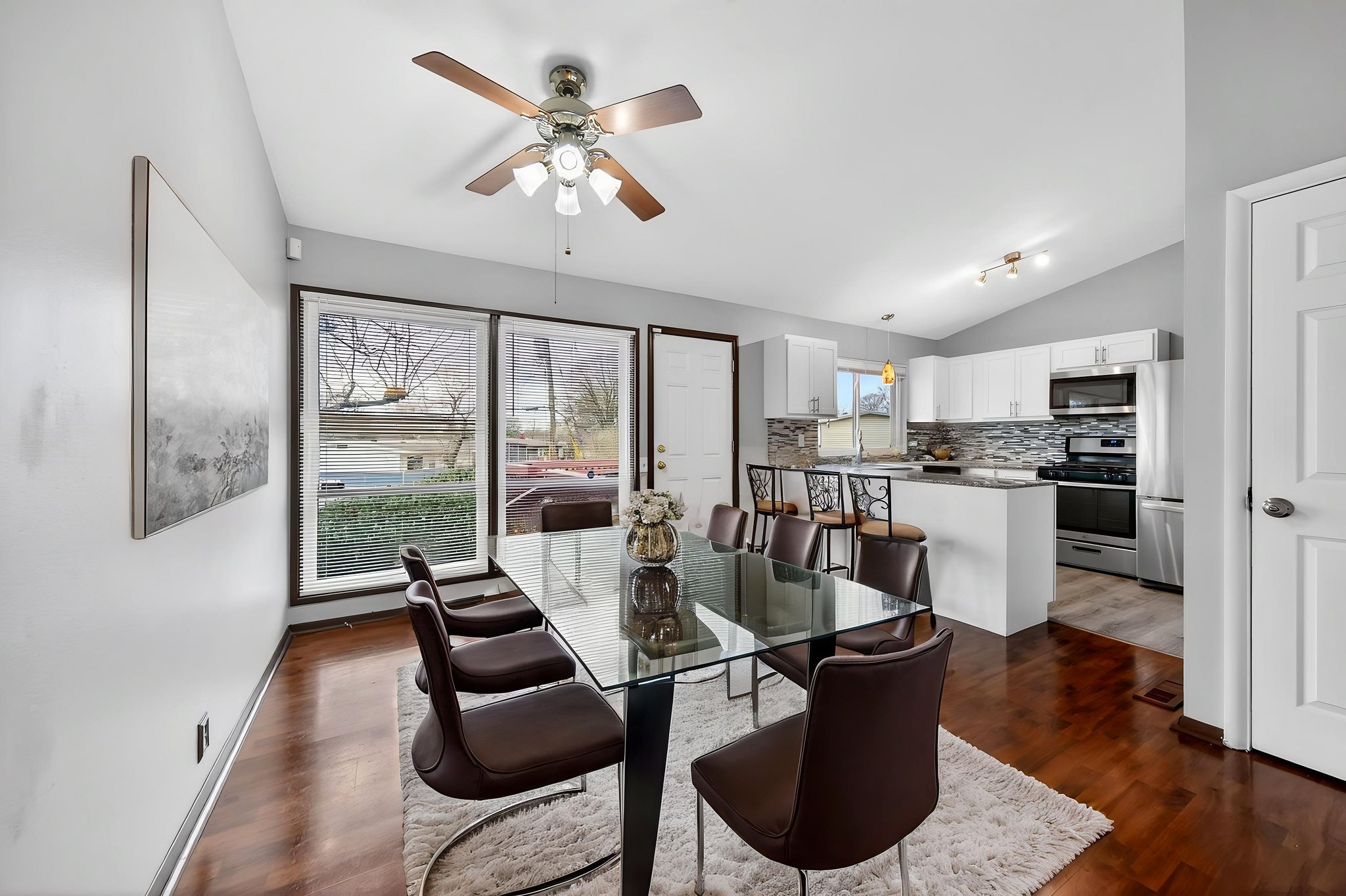 AJP_2239 virtually staged.jpeg