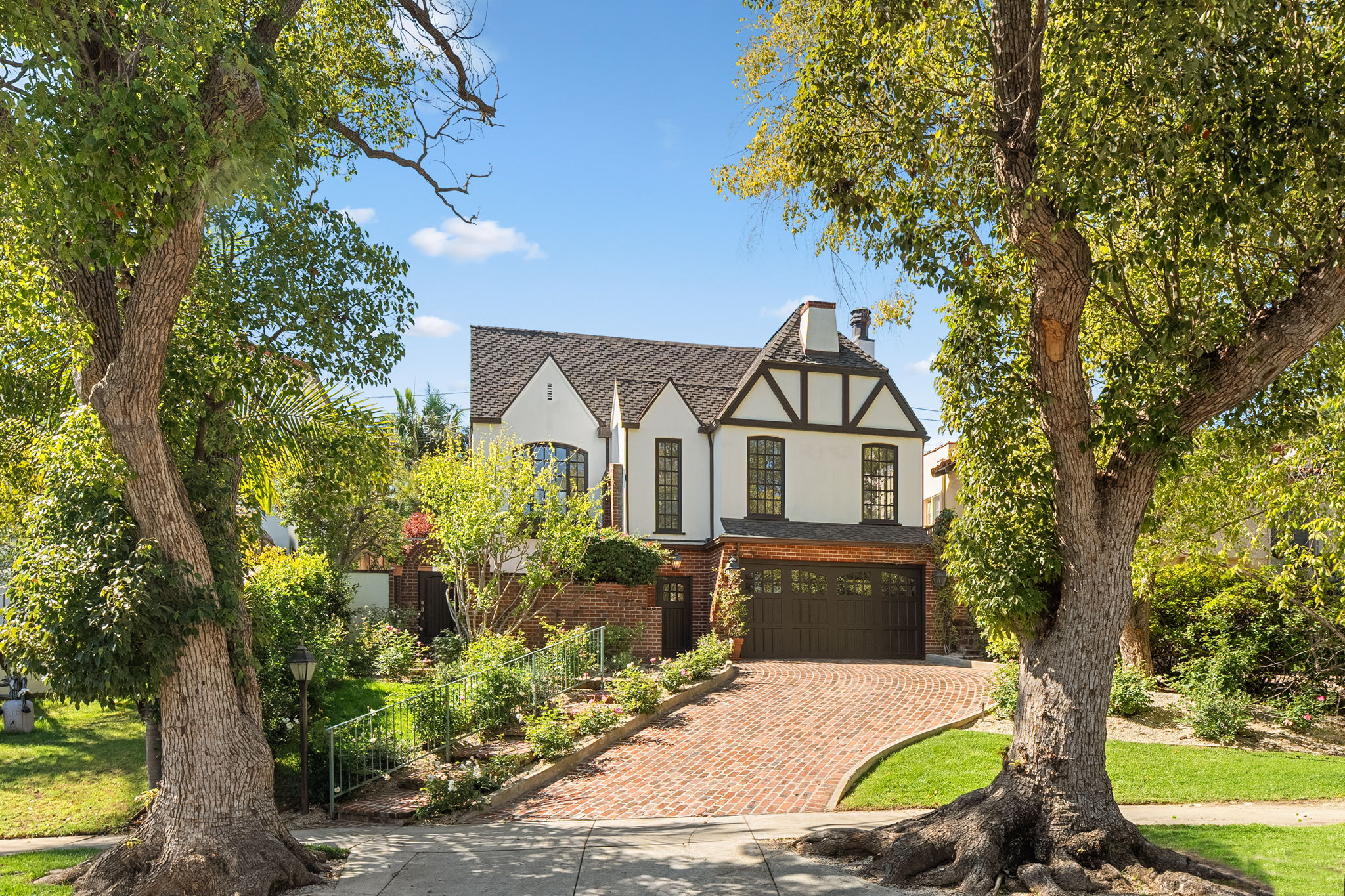 1355 Holmby Avenue-2