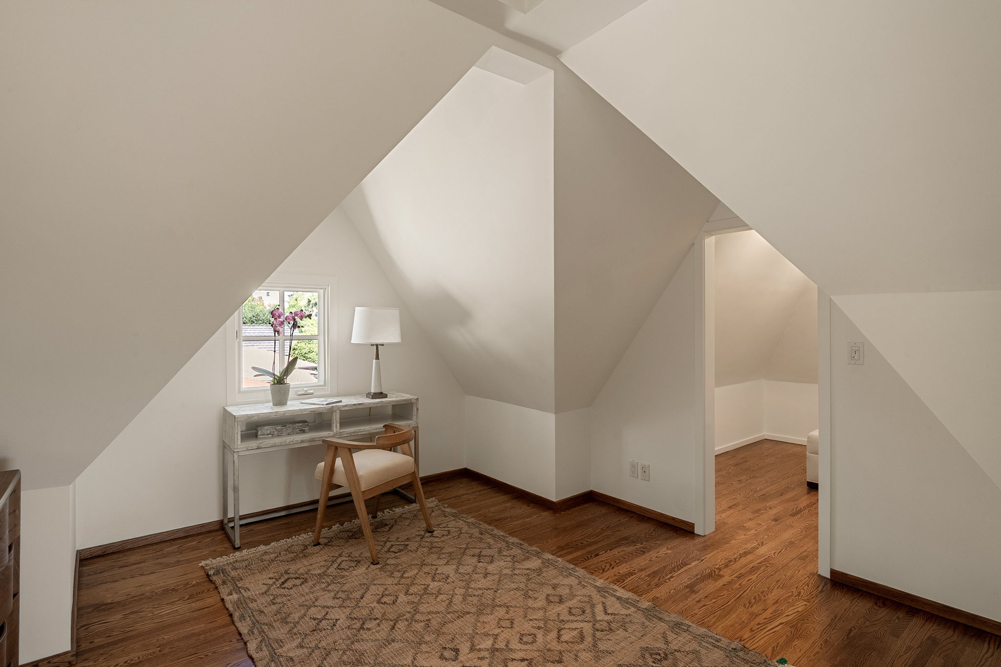 1355 Holmby Avenue-53