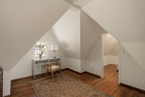 1355 Holmby Avenue-53