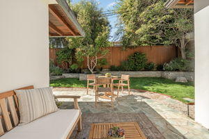 1355 Holmby Avenue-65