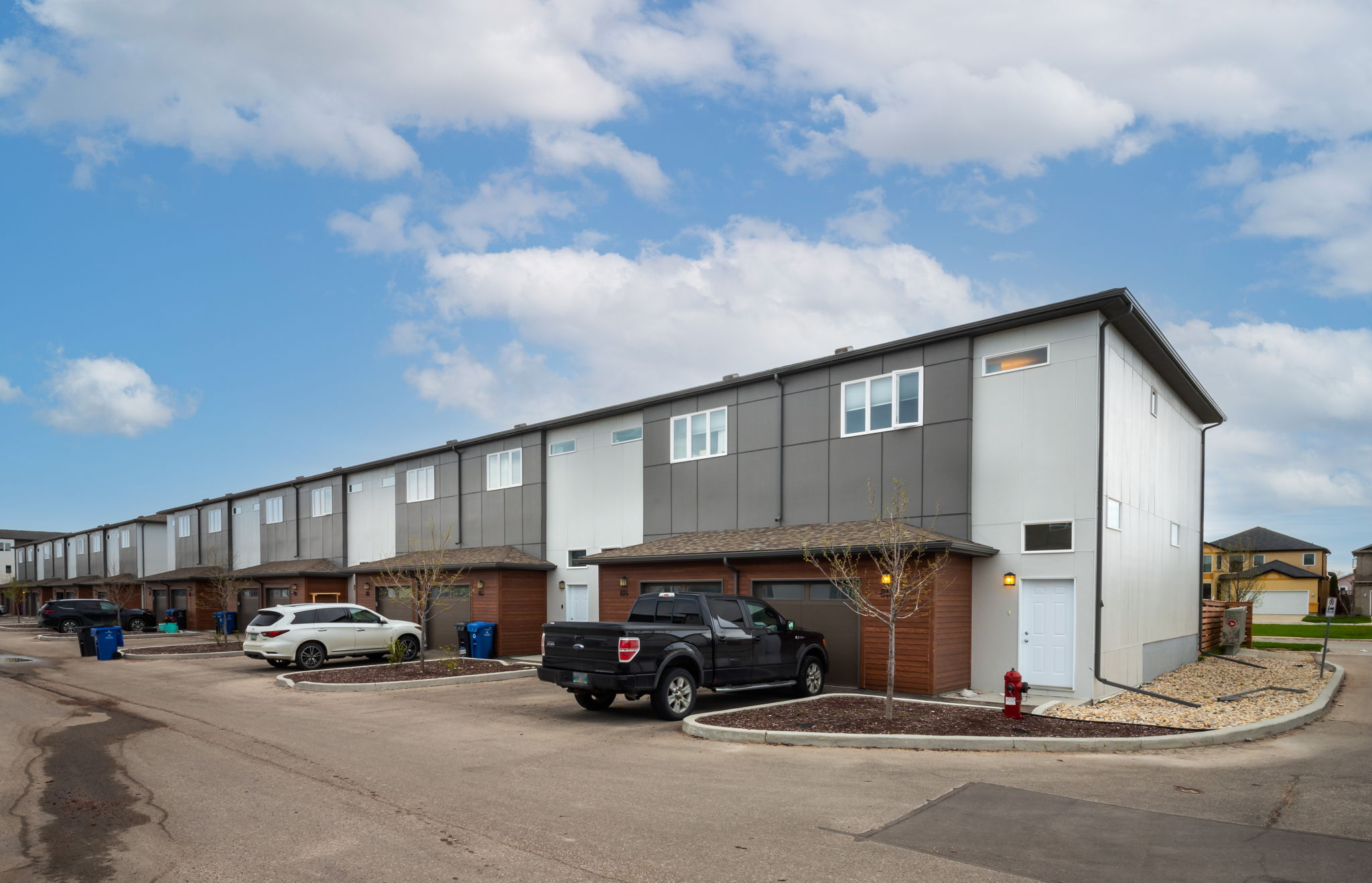 1355 Lee Blvd UNIT 814, Winnipeg, MB R3T 4X3 insight video marketing