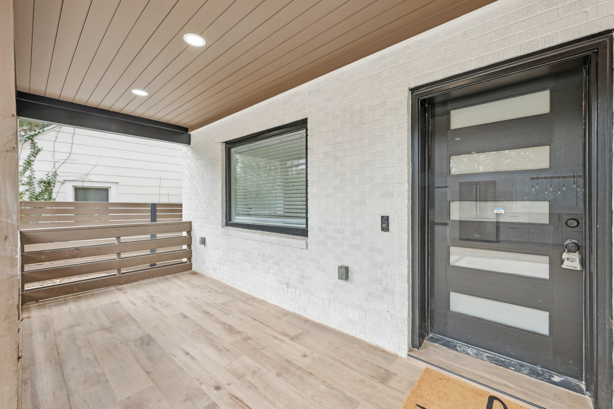 Lockwood Dr SW-006.jpg