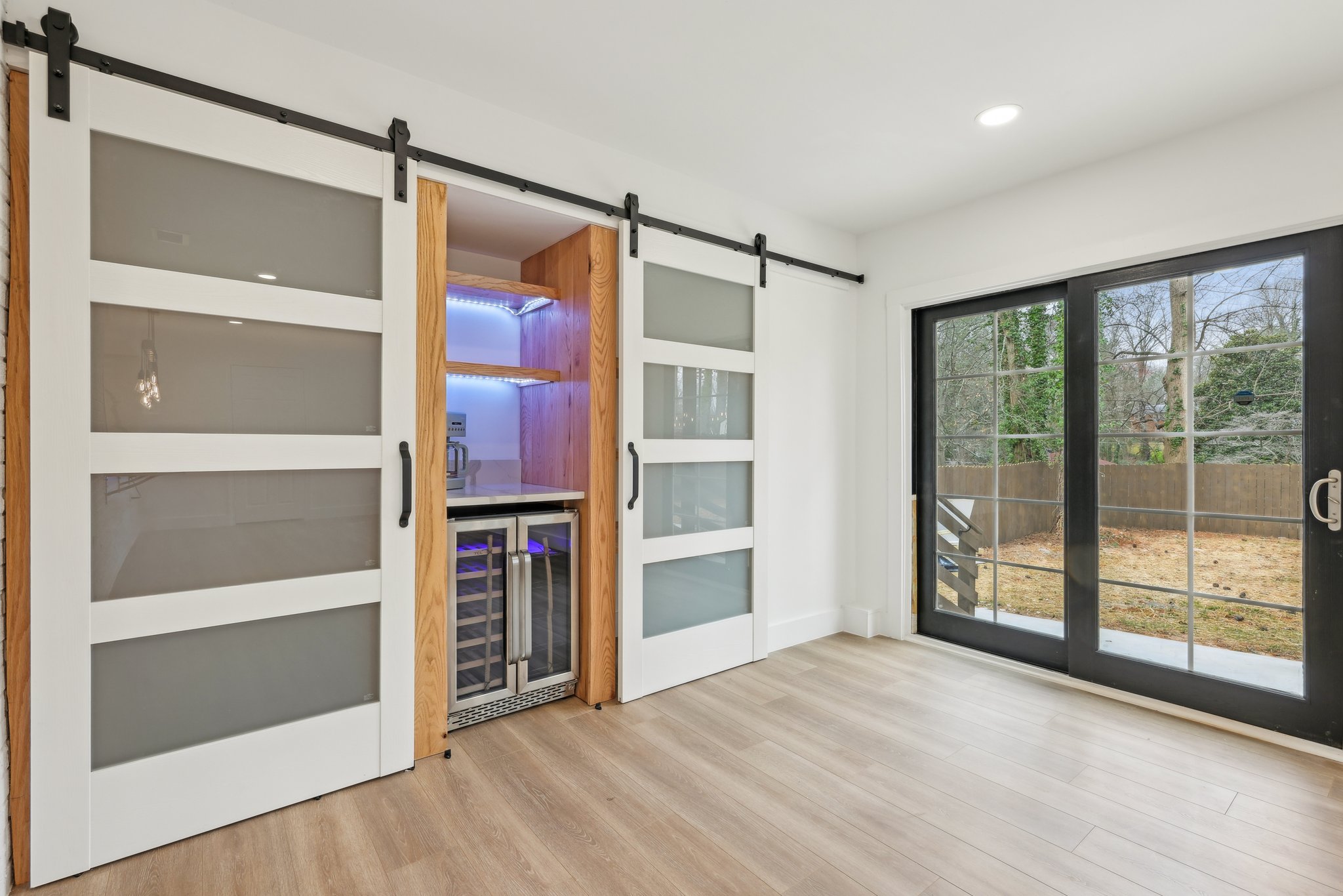 Lockwood Dr SW-015.jpg