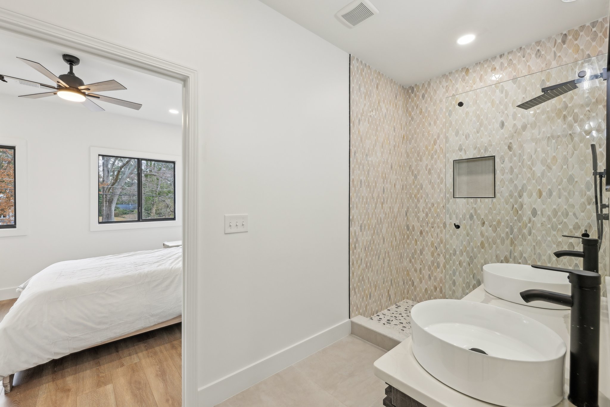 Lockwood Dr SW-037.jpg