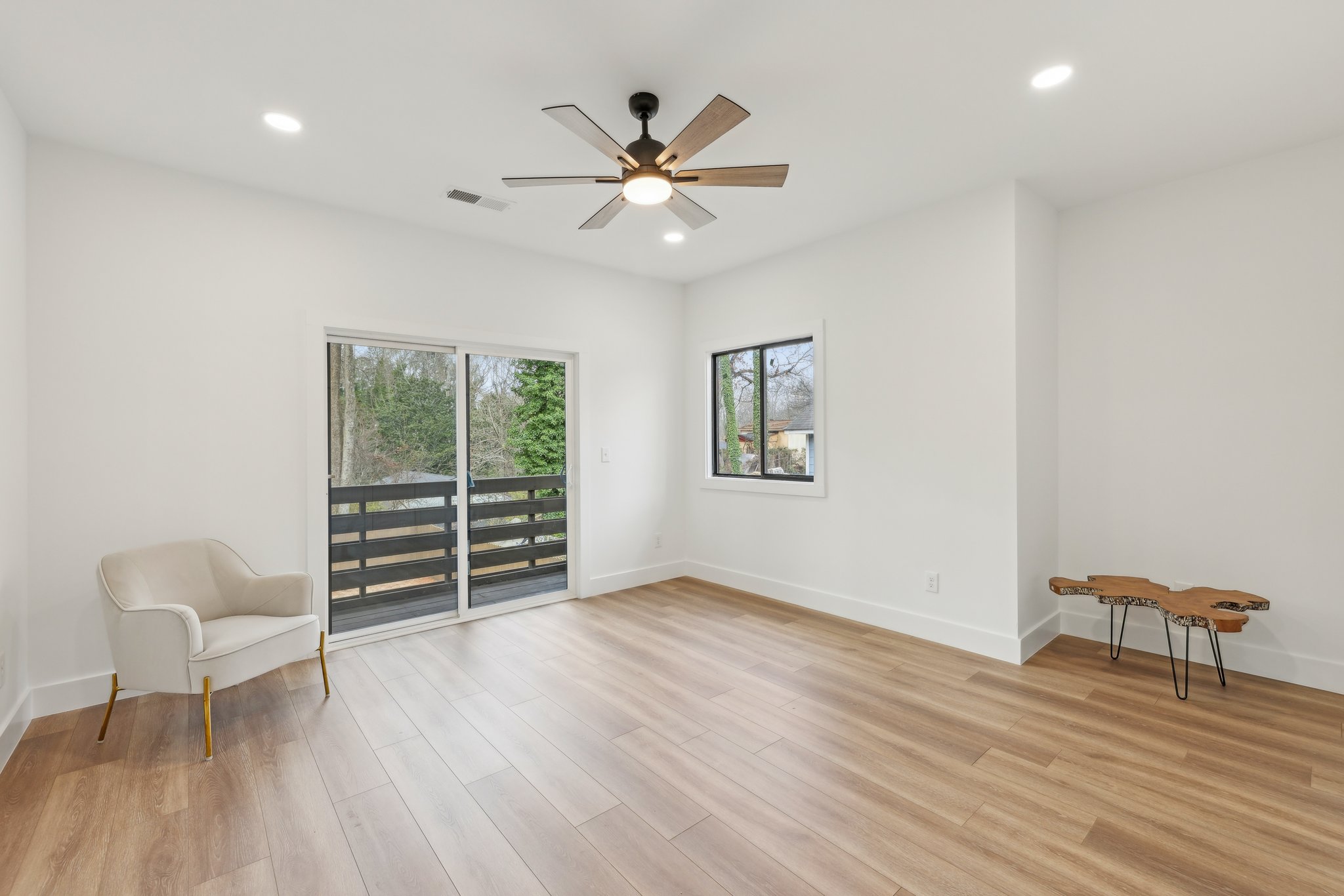 Lockwood Dr SW-040.jpg