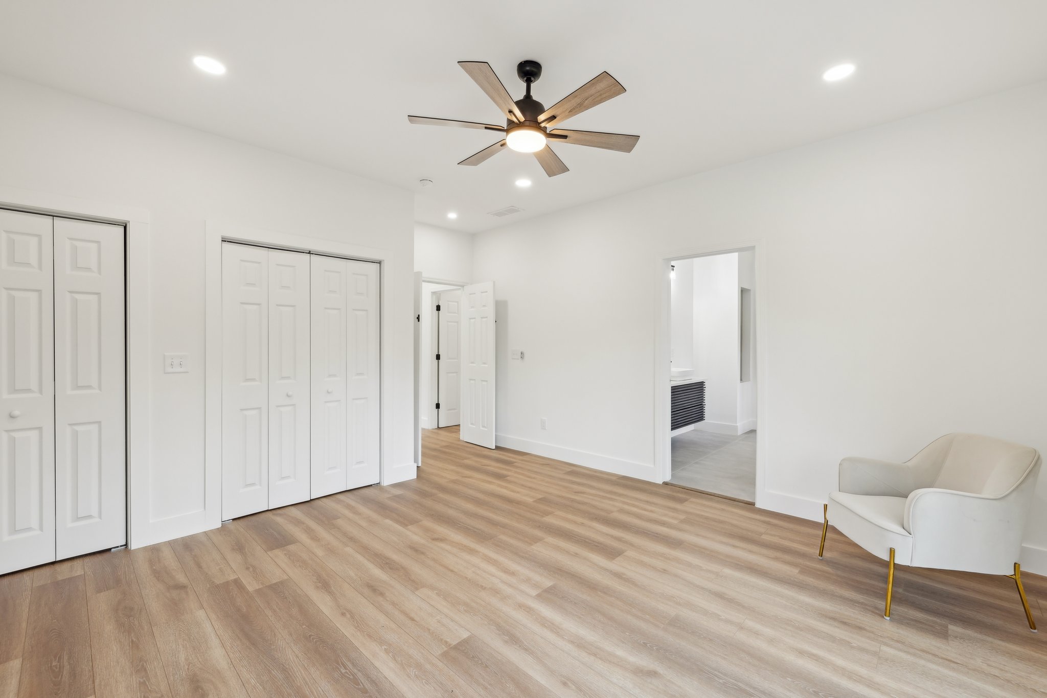 Lockwood Dr SW-041.jpg