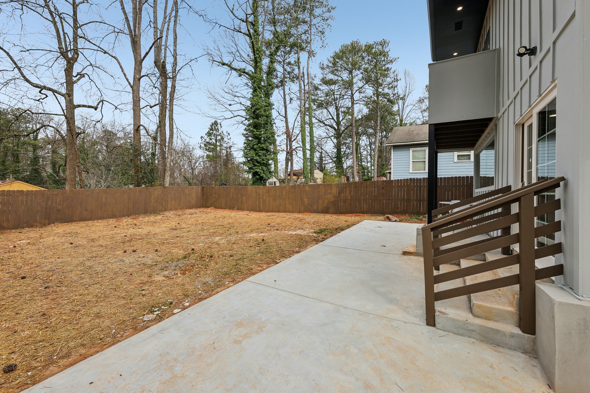 Lockwood Dr SW-047.jpg