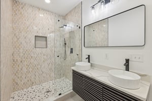 Lockwood Dr SW-036.jpg
