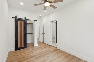 Lockwood Dr SW-039.jpg