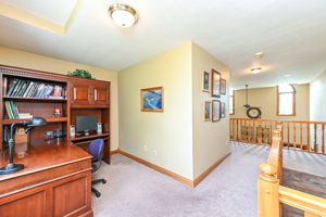 Photo 32