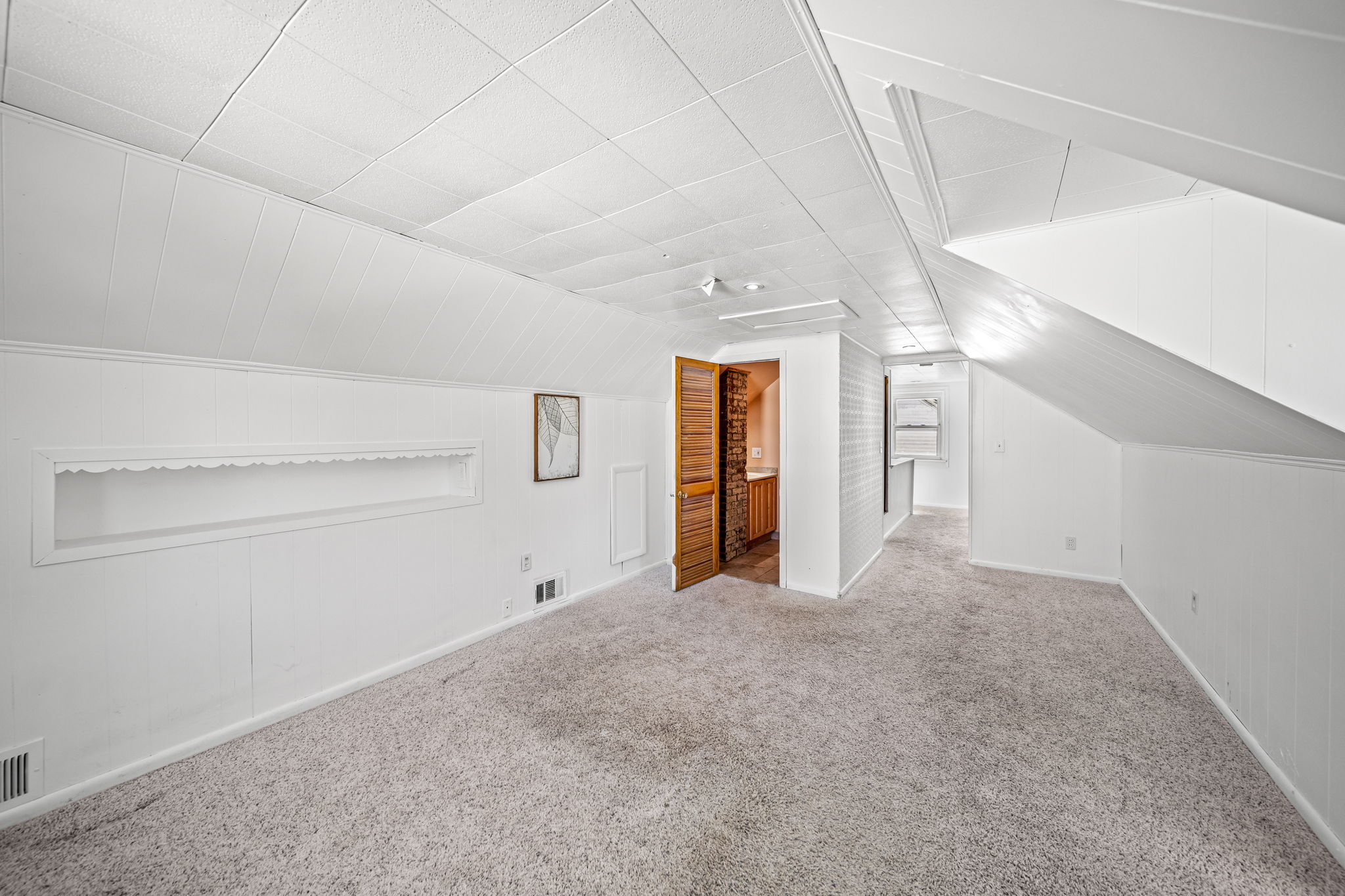 Built In's Another Spacious Room