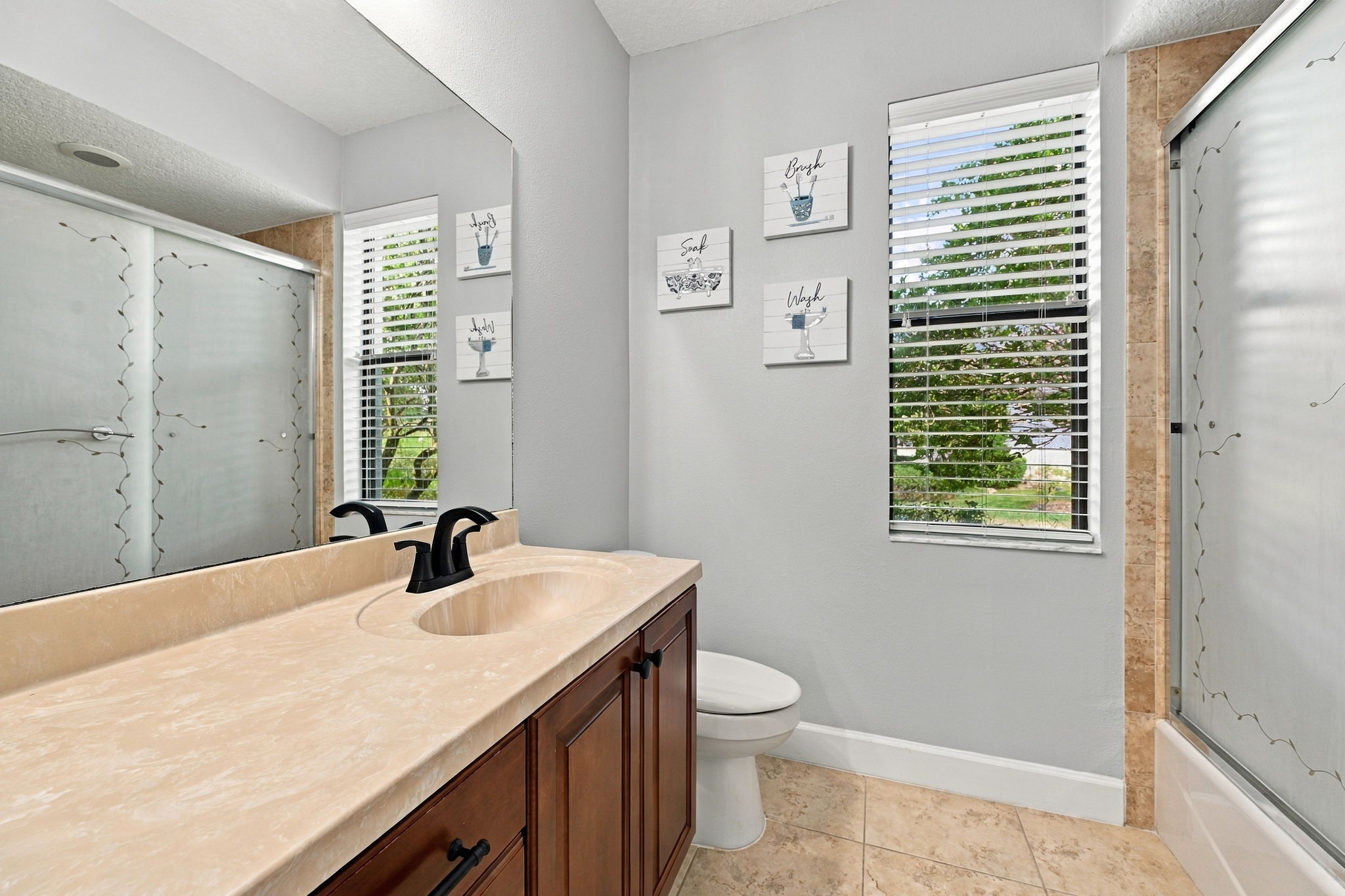 Bathroom2