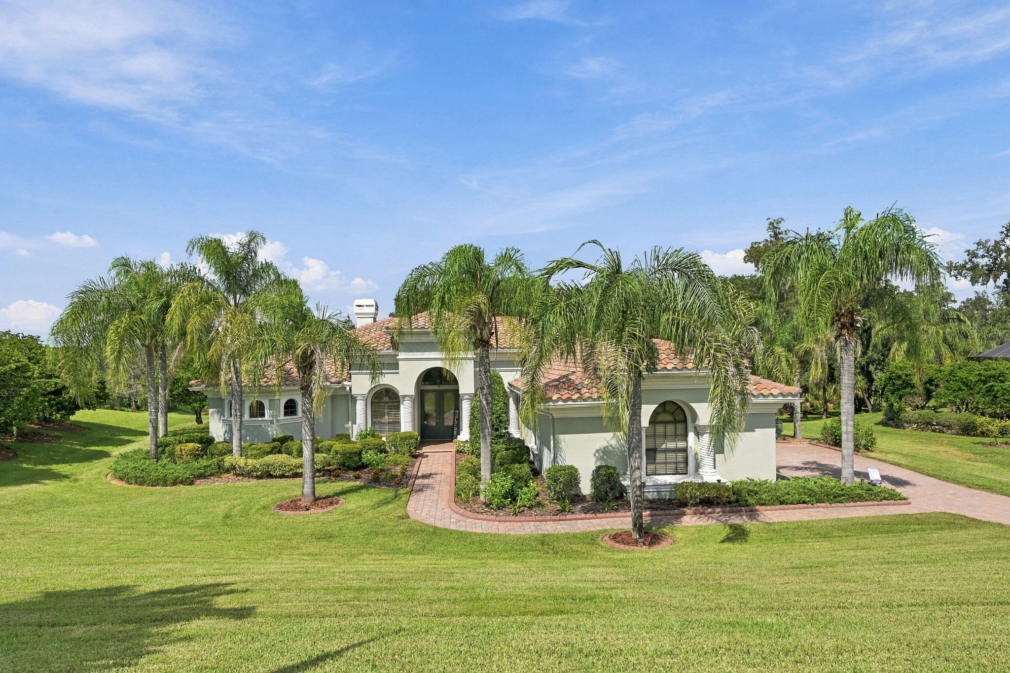 Front Exterior3