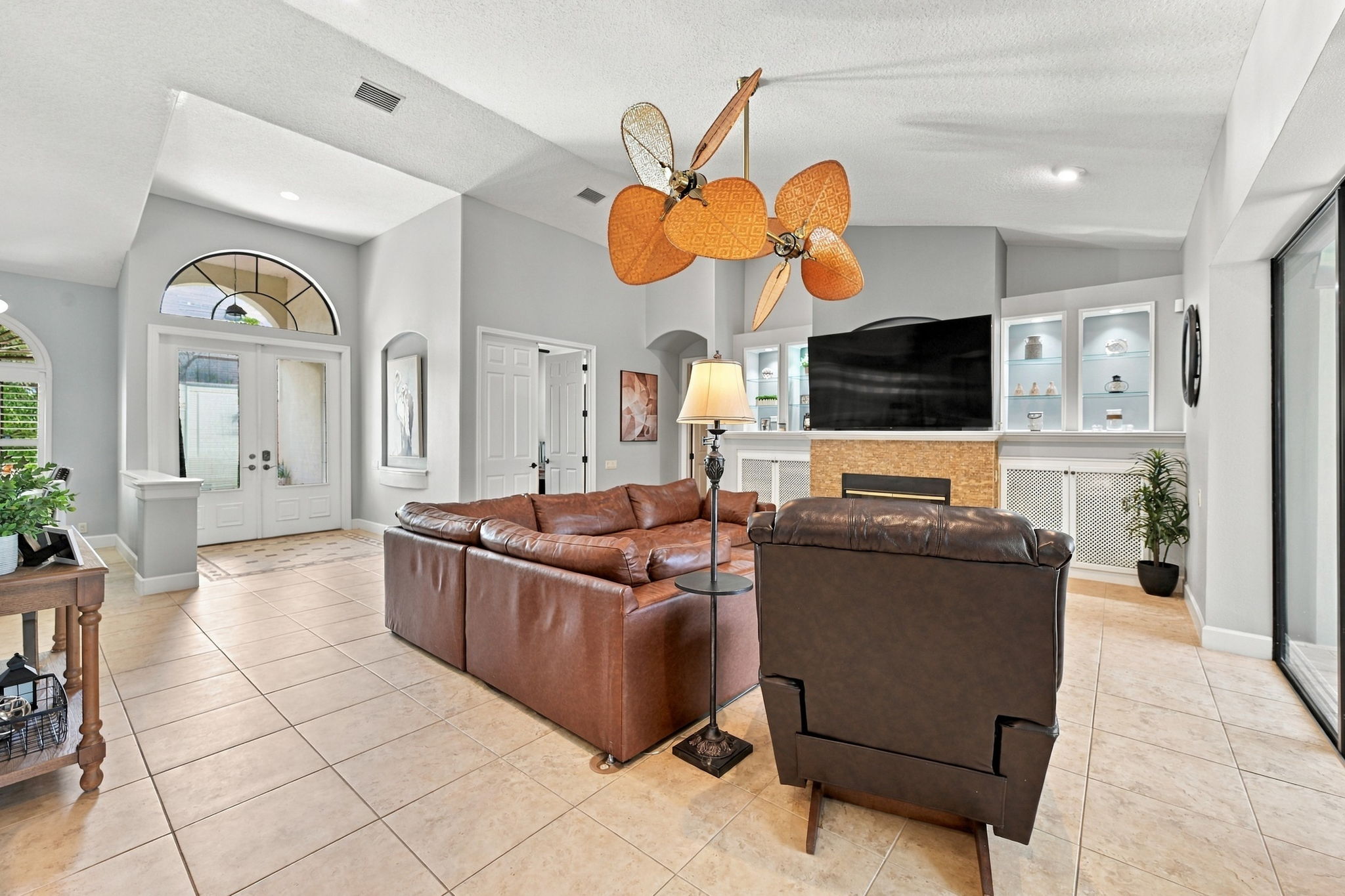Living Room7
