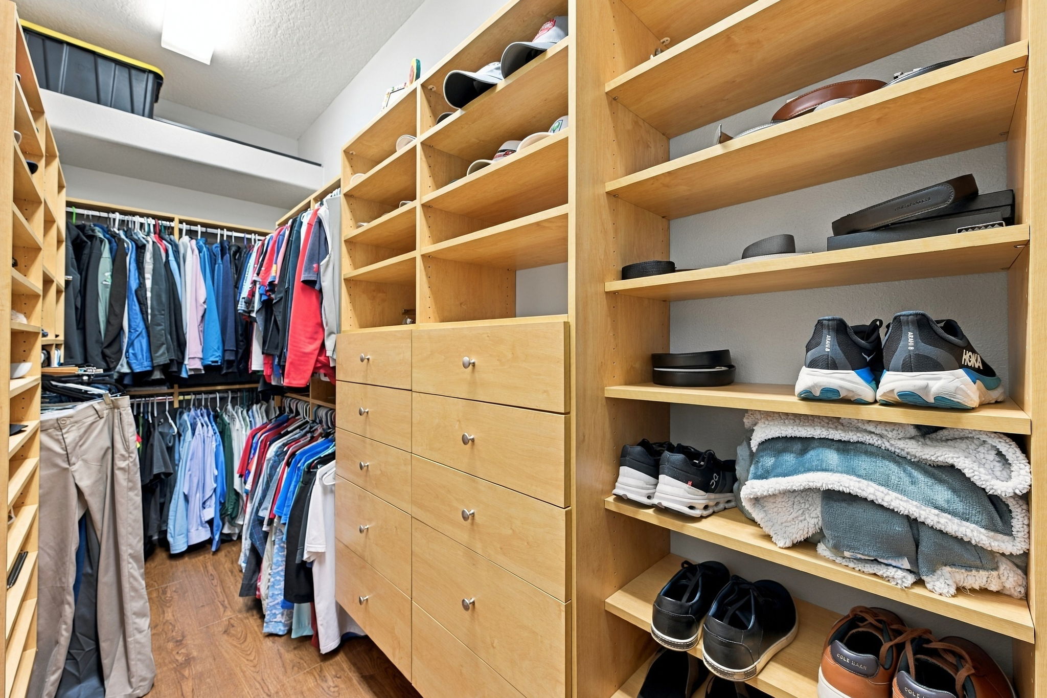 Primary Bedroom Walk-in Closet1a