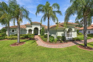 Front Exterior6
