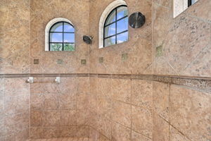 Primary Bathroom1c