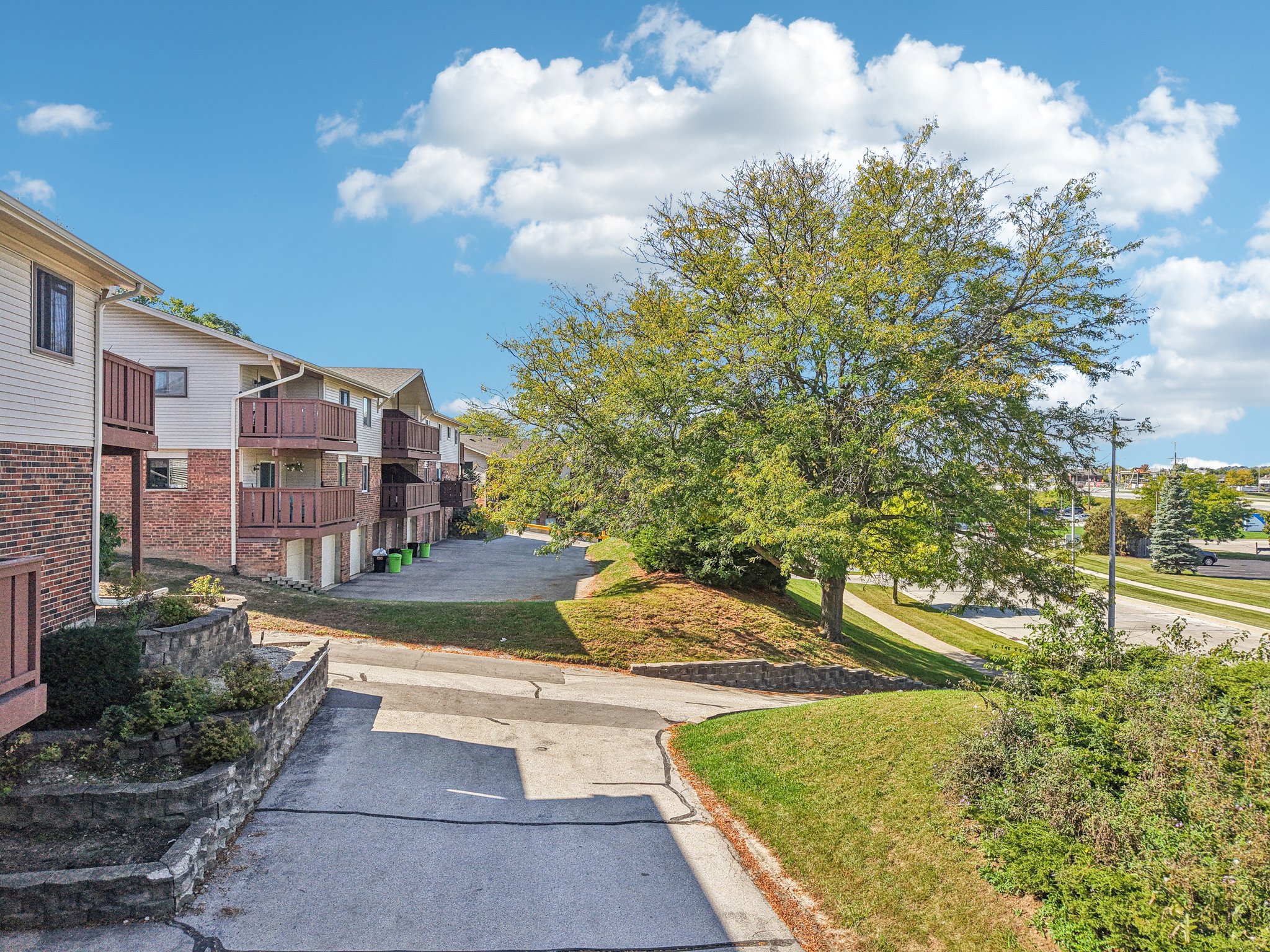 Greenhedge Rd Rd C1-S3009-061.jpg