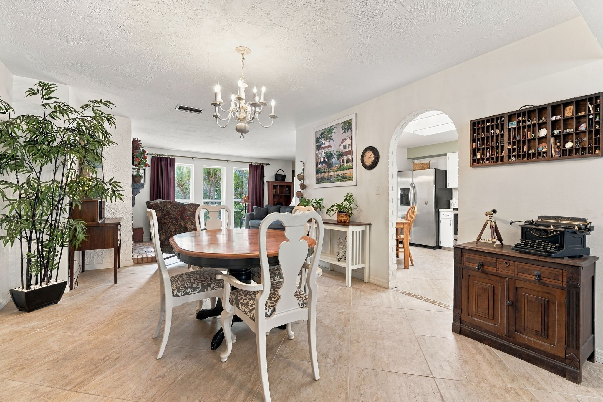 Dining Room4