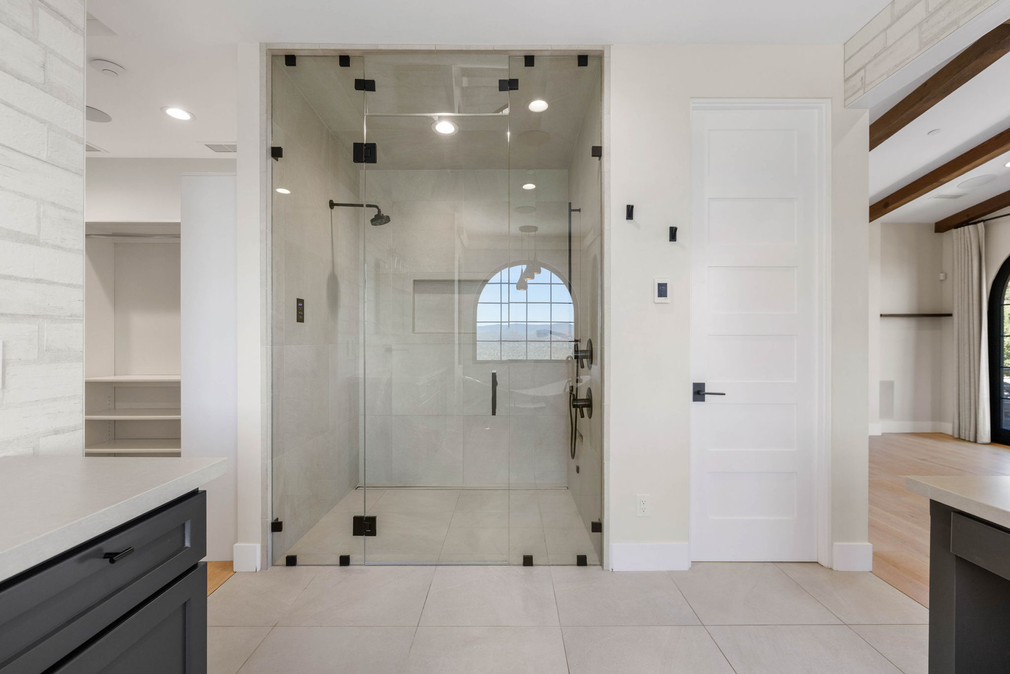 Primary Bathroom (6)