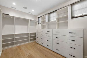 Primary Closet (1)