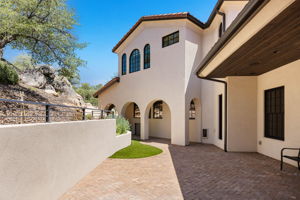 Back Patio (3)