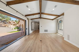 Family Room (7)