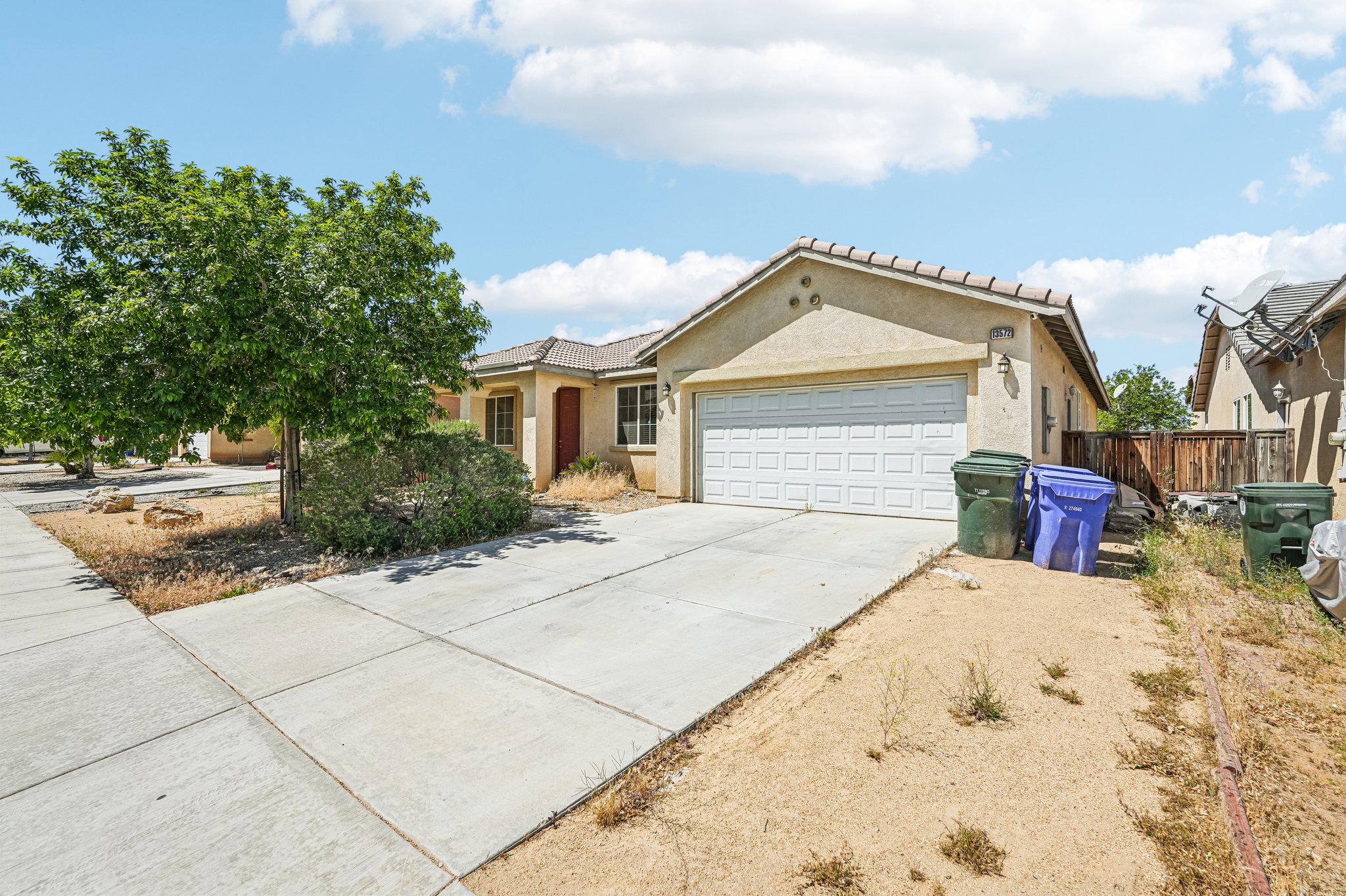 Kitty Hawk St-S2504-002.jpg