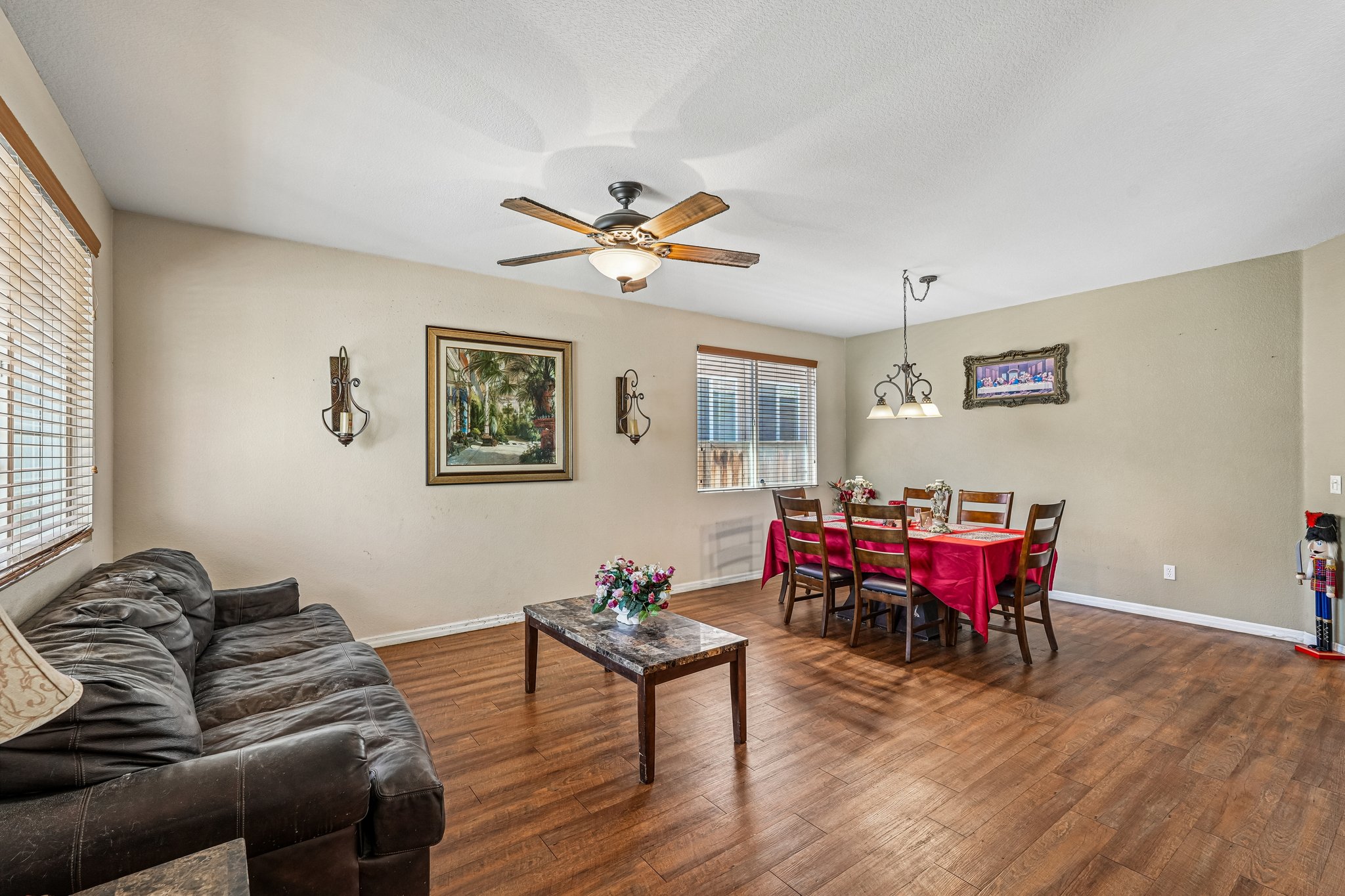 Kitty Hawk St-S2504-005.jpg