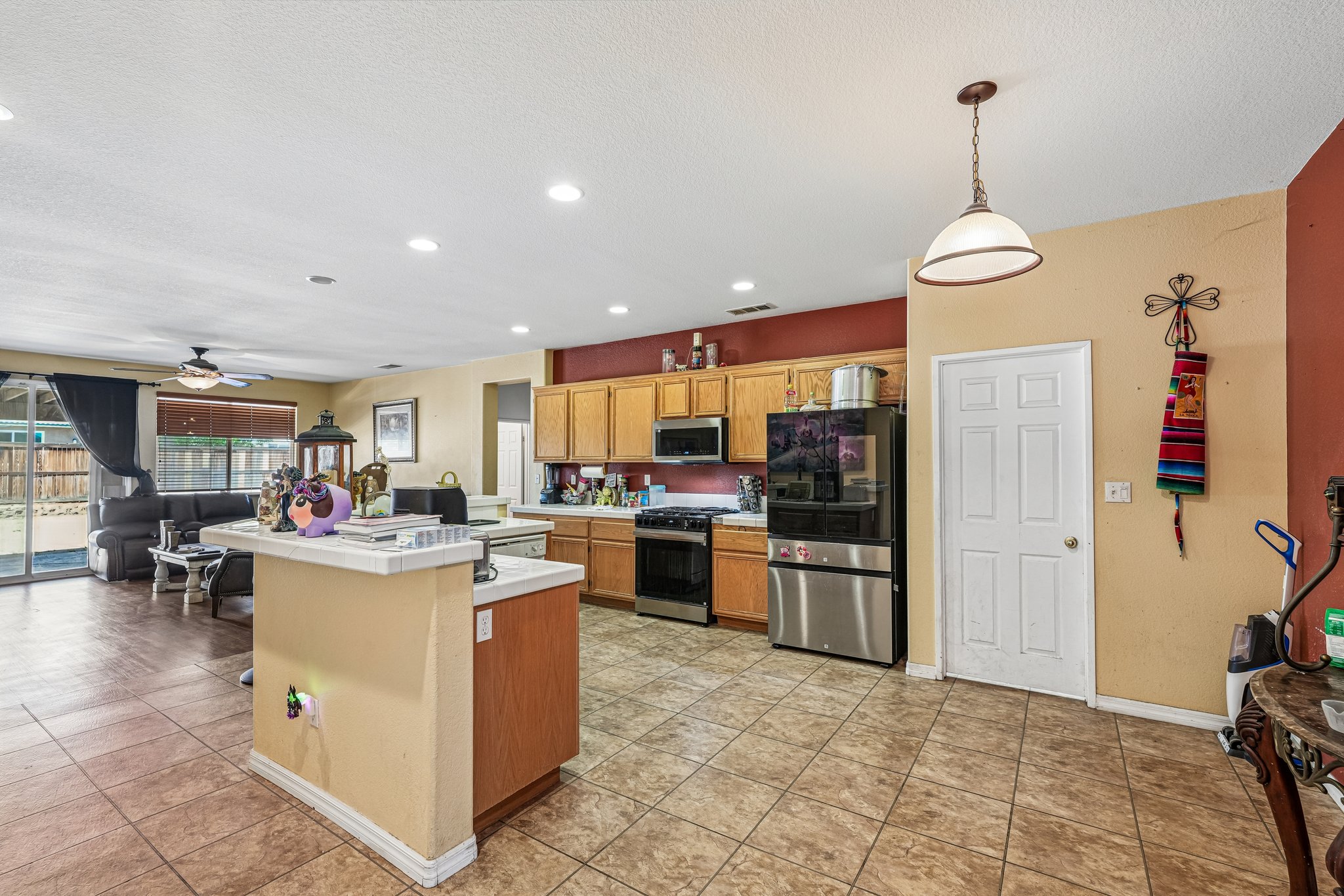 Kitty Hawk St-S2504-012.jpg