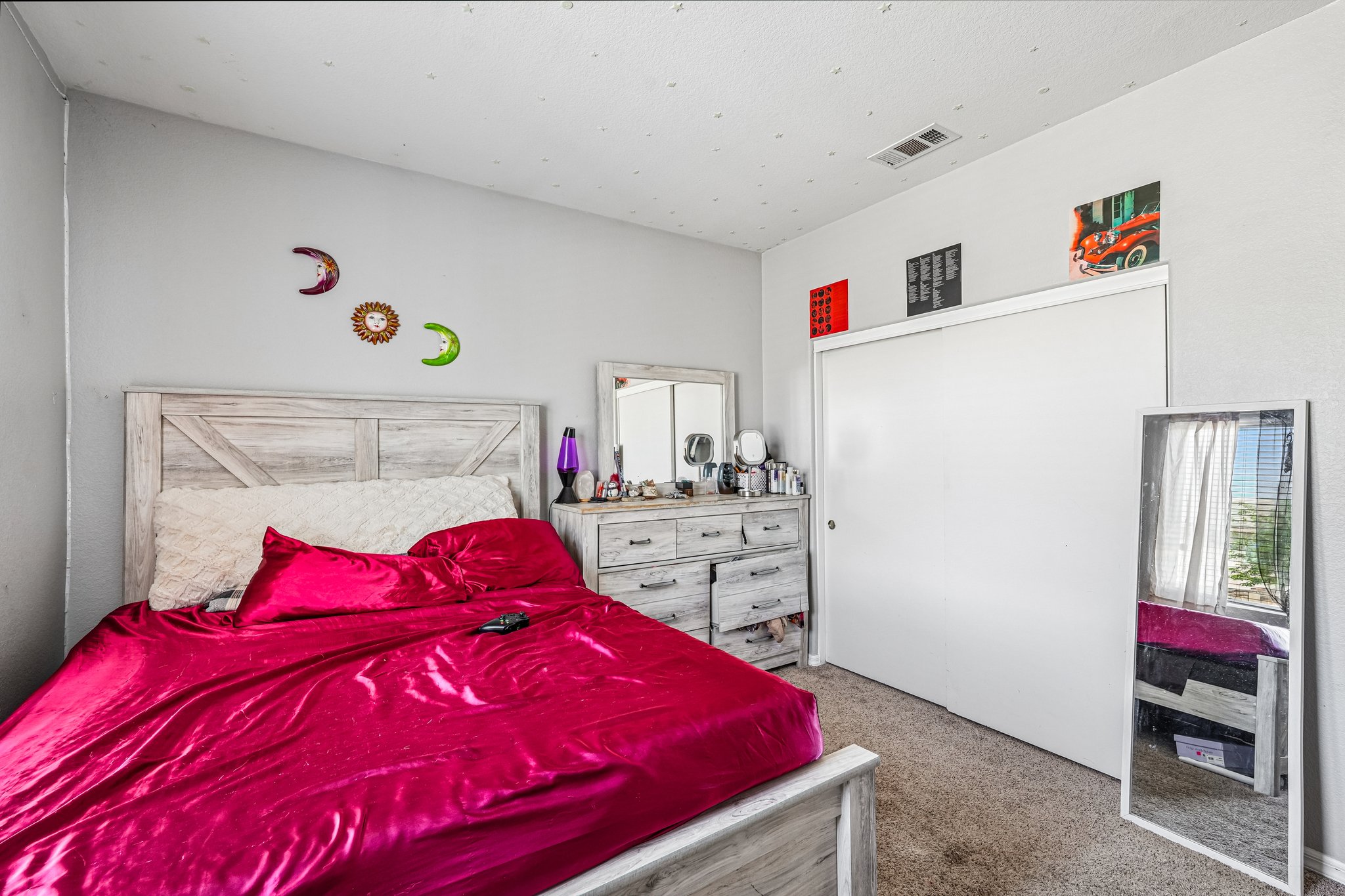 Kitty Hawk St-S2504-019.jpg