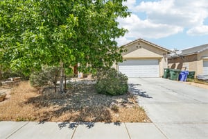 Kitty Hawk St-S2504-001.jpg