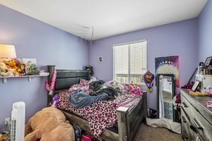 Kitty Hawk St-S2504-020.jpg