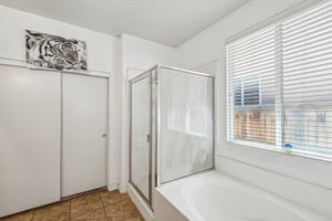 Kitty Hawk St-S2504-026.jpg