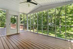 Screened-in Porch