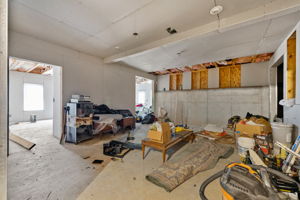  Photo 31
