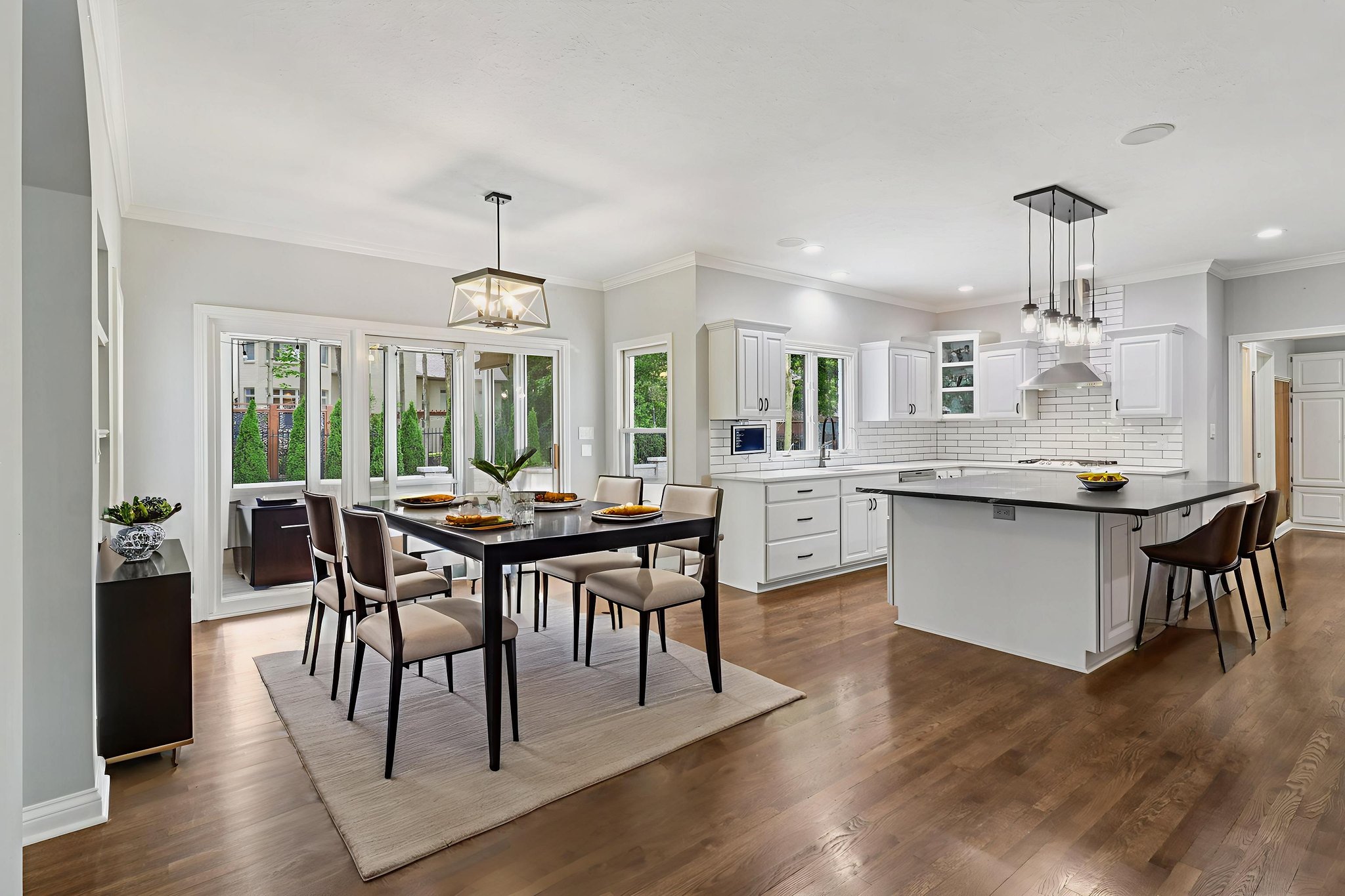 Creekridge Ln-S0807-012 virtually staged.jpeg