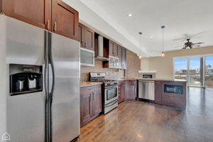 1359 N Noble St - Unit 302_002