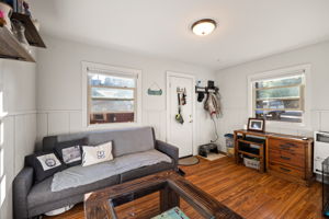  Photo 48