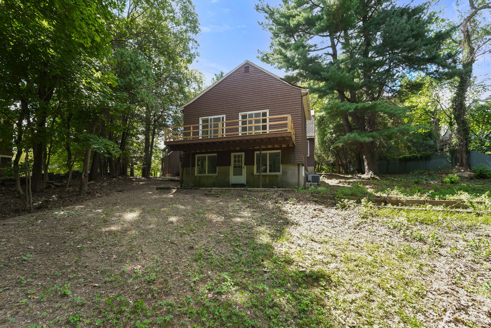 Exterior (5 of 10)