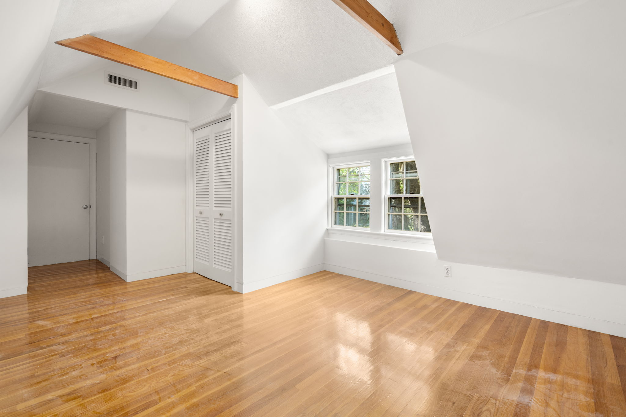 Interior (33 of 38)