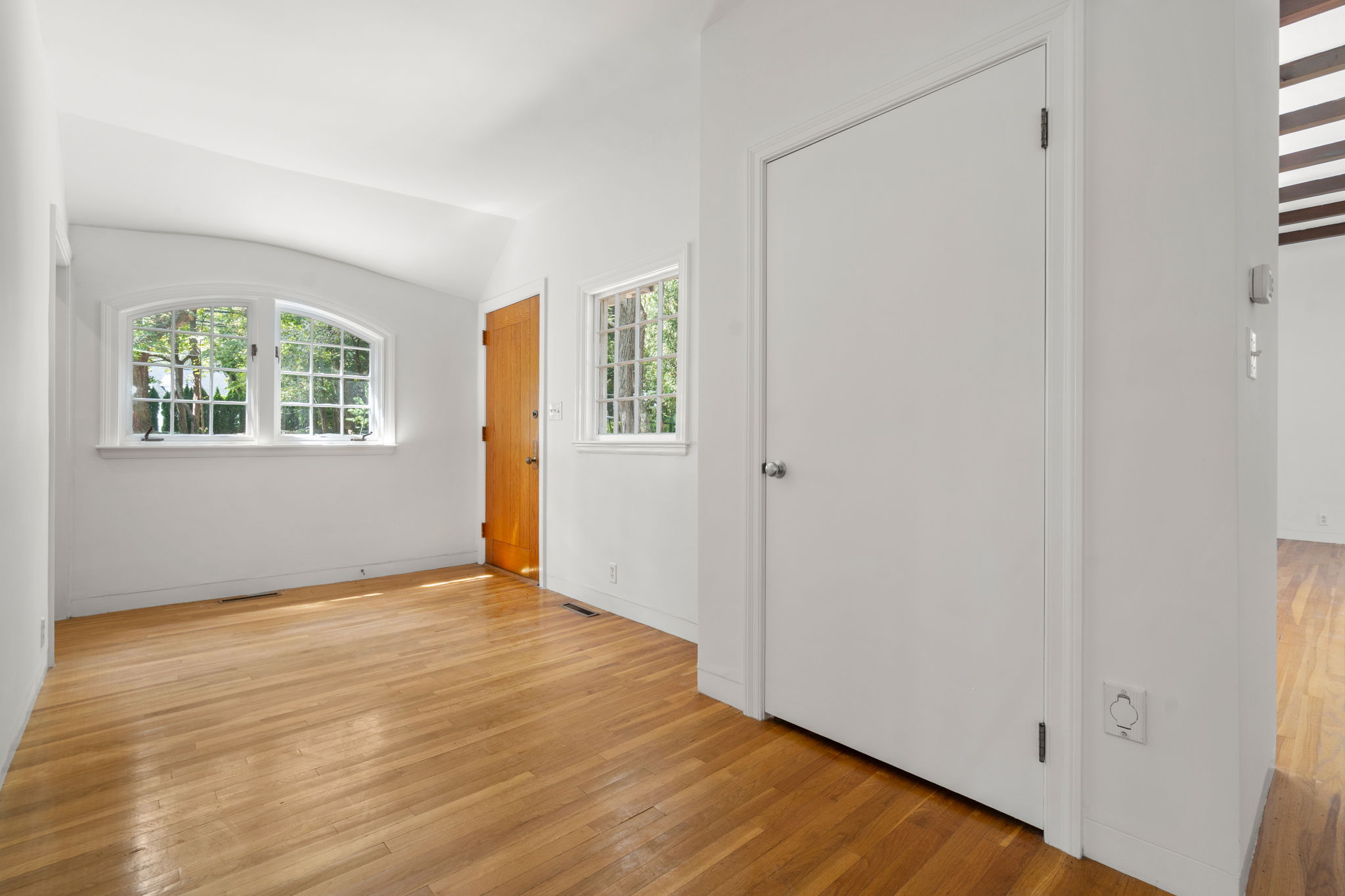 Interior (8 of 38)