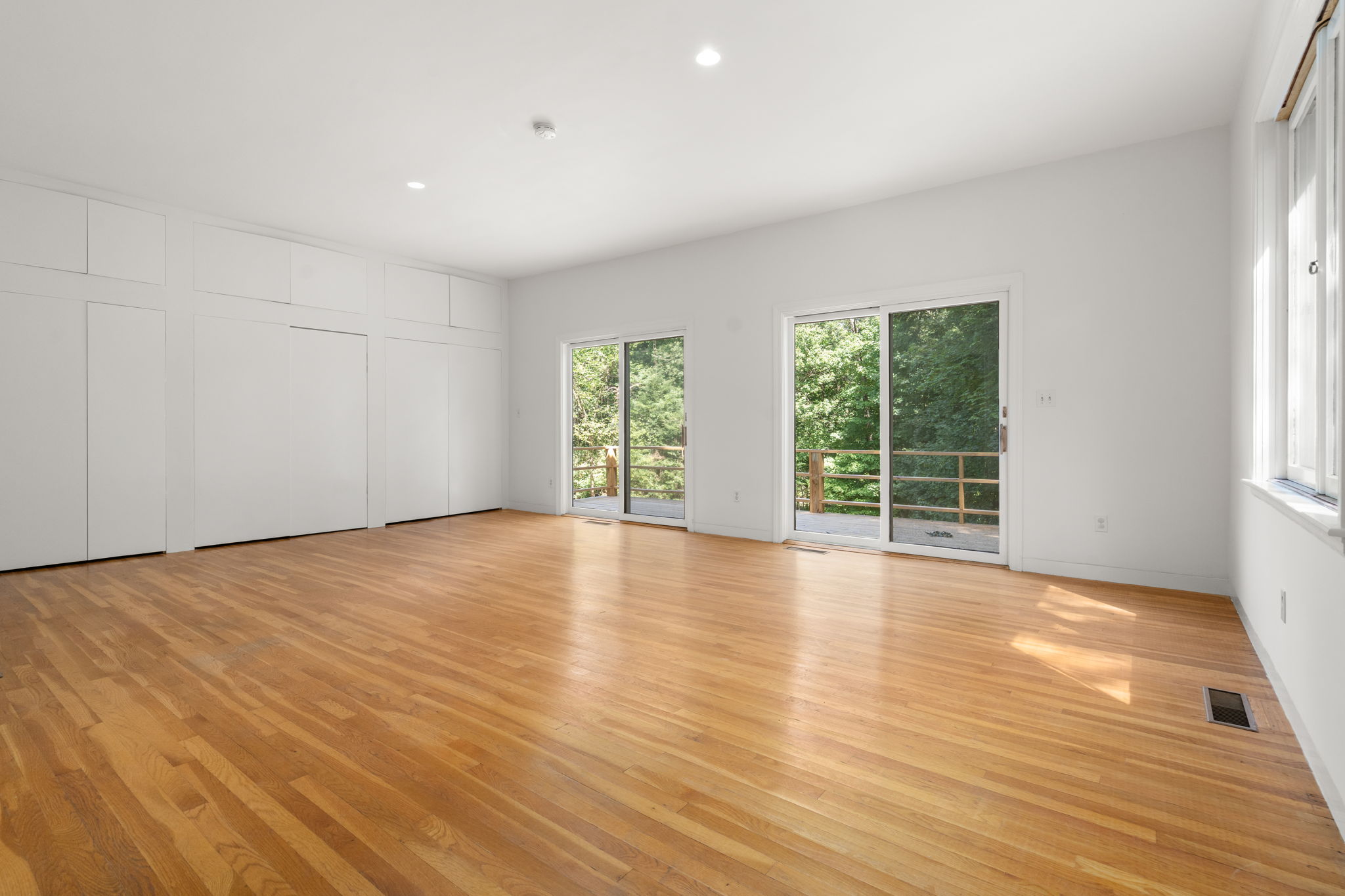 Interior (17 of 38)