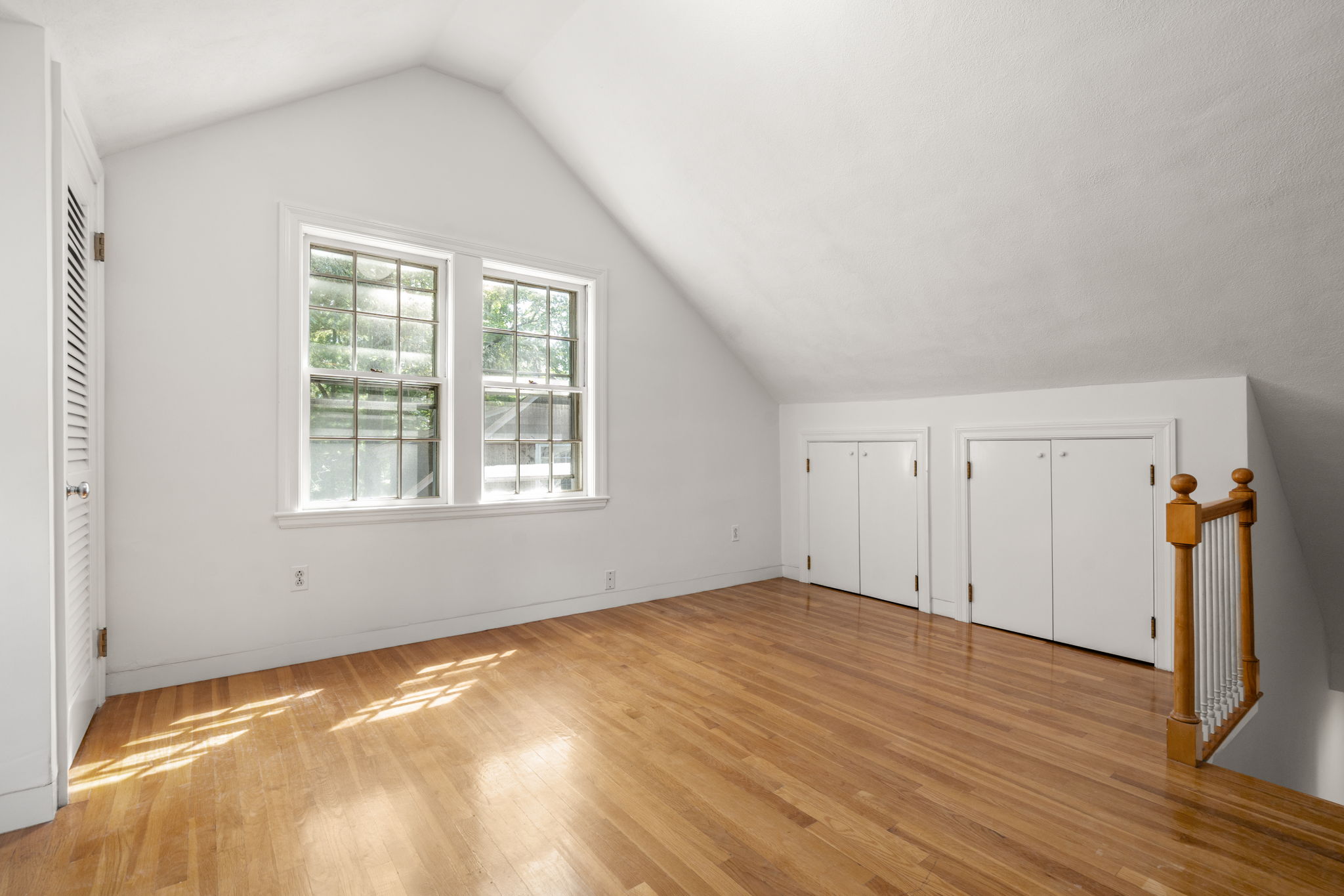 Interior (28 of 38)